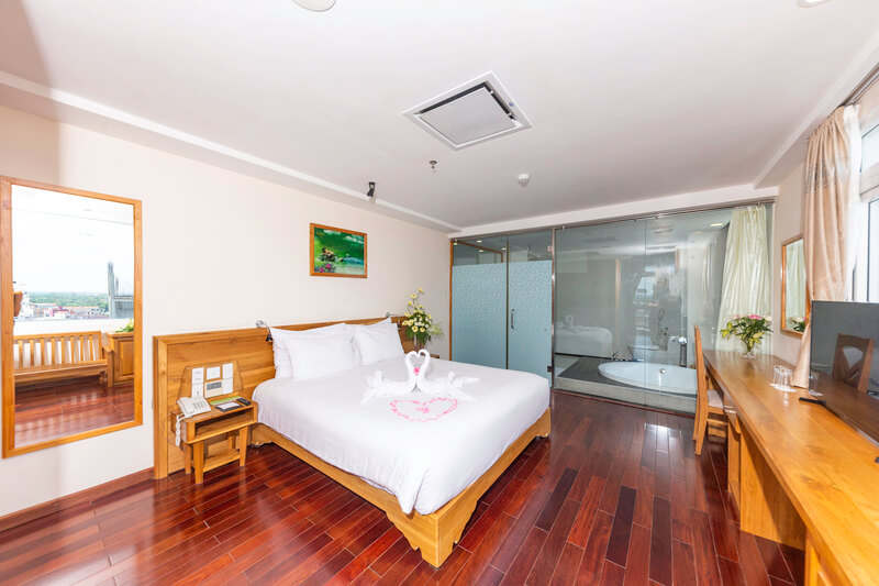 khách sạn trung tâm Huế