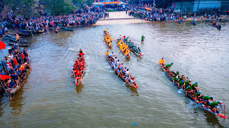 Hue travel Lunar New Year