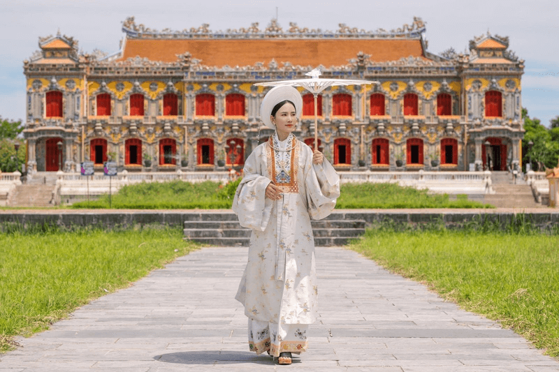 visiting Hue cultural heritage